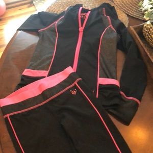 Girls active wear